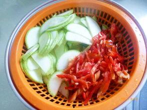 网红水煮角瓜怎么做的吃,简单美味，轻松上手的家常菜做法