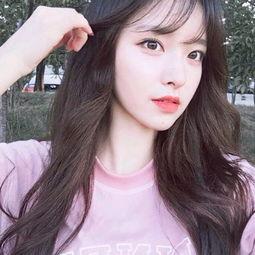 短头发女生网红吃瓜,短发女神网红的瓜田奇遇记