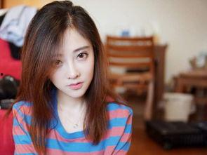 网红狗子张悦吃瓜视频在线观看,带你领略萌宠界的欢乐时光