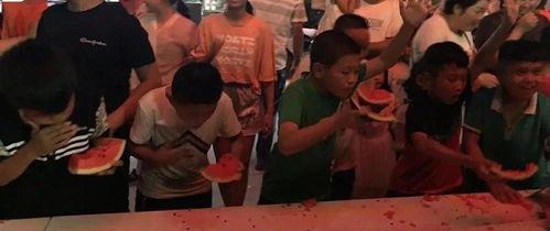 吃瓜反差网红大赛,揭秘吃瓜反差网红大赛背后的精彩故事