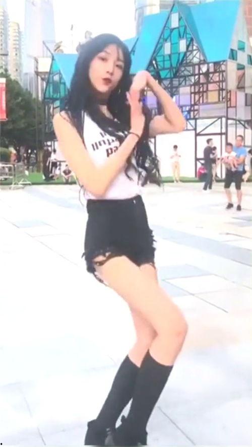 舞蹈老师网红吃瓜,娱乐圈背后的故事