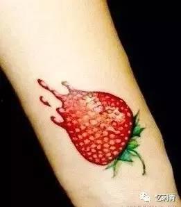 最新吃瓜网红纹身图片